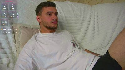 johnstoneisland live cam on Cam4