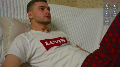 johnstoneisland live cam on Cam4