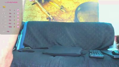 johnyblue2022 live cam on Cam4