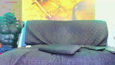 johnyblue2022 live cam on Cam4
