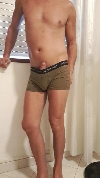 jojames75 live cam on Cam4