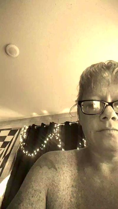 jokersharley82 live cam on Cam4