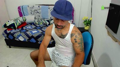 jonas1605 live cam on Cam4