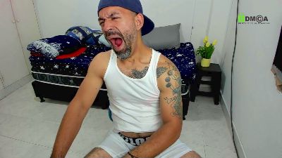 jonas1605 live cam on Cam4