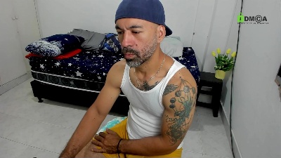 jonas1605 live cam on Cam4