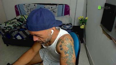 jonas1605 live cam on Cam4