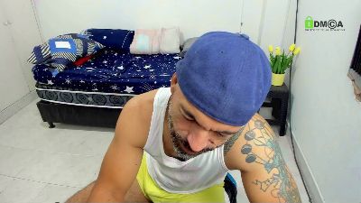 jonas1605 live cam on Cam4