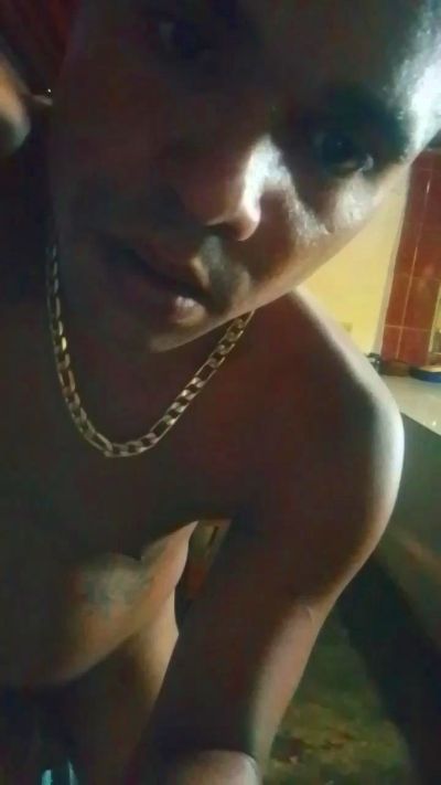 jonas1957 live cam on Cam4