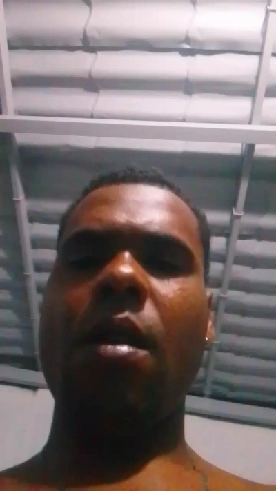 jonas1957 live cam on Cam4