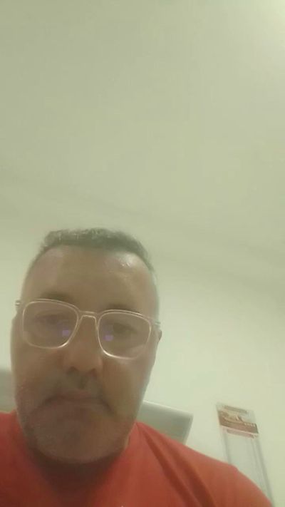 jonathan23505 live cam on Cam4