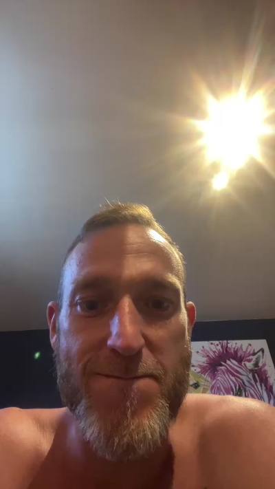 jonnycash5 live cam on Cam4