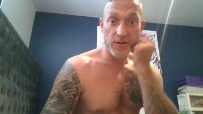 jonnycash5 live cam on Cam4