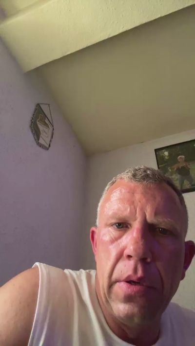 jonnykappetonl1 live cam on Cam4