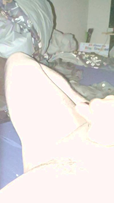 jonnys921 live cam on Cam4