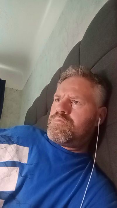 jonnyx5 live cam on Cam4