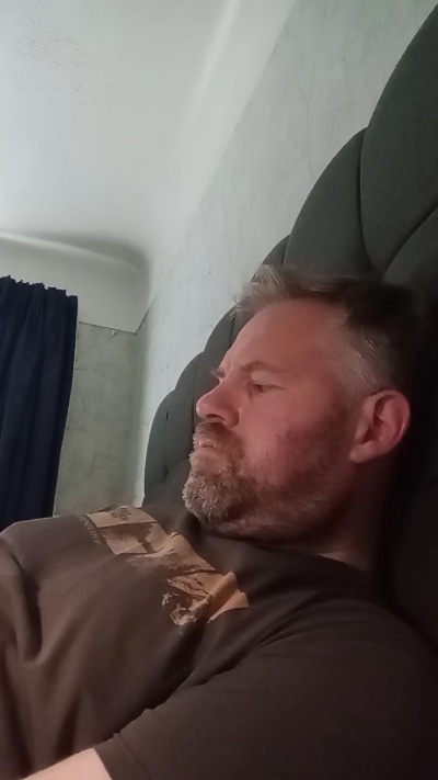 jonnyx5 live cam on Cam4