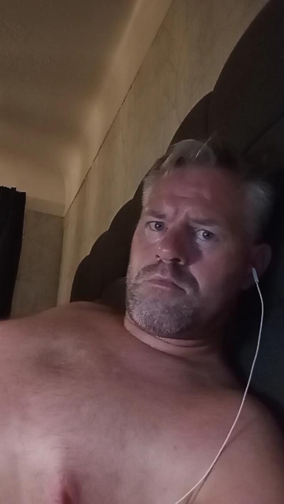 jonnyx5 live cam on Cam4
