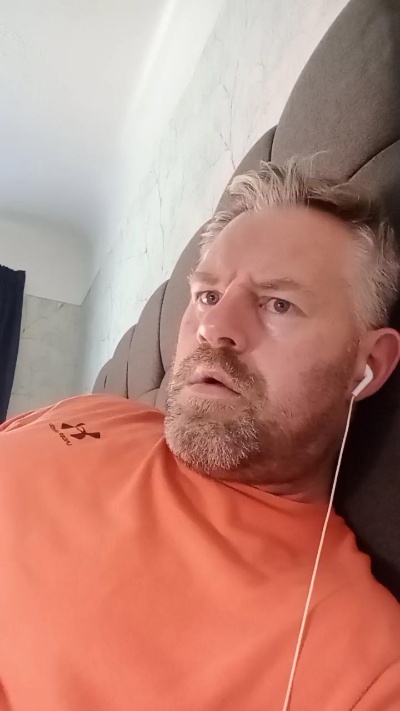 jonnyx5 live cam on Cam4