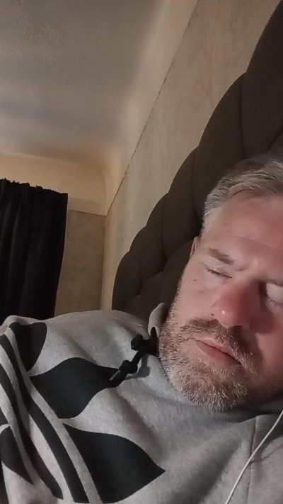 jonnyx5 live cam on Cam4