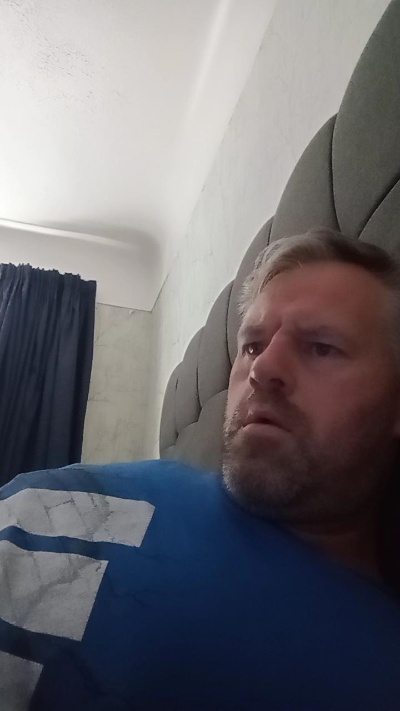 jonnyx5 live cam on Cam4