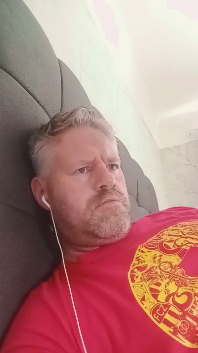 jonnyx5 live cam on Cam4