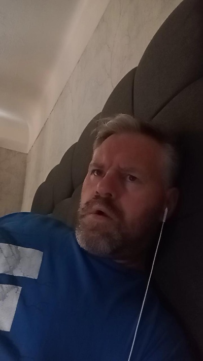 jonnyx5 live cam on Cam4