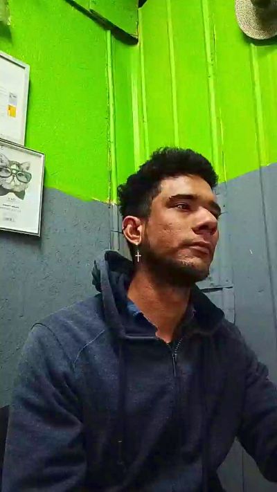 josegha28 live cam on Cam4