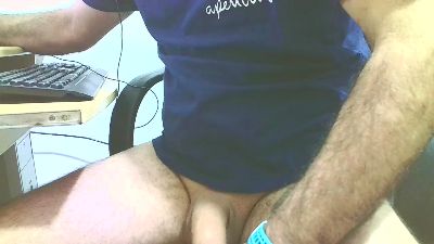 josevalencia3 live cam on Cam4