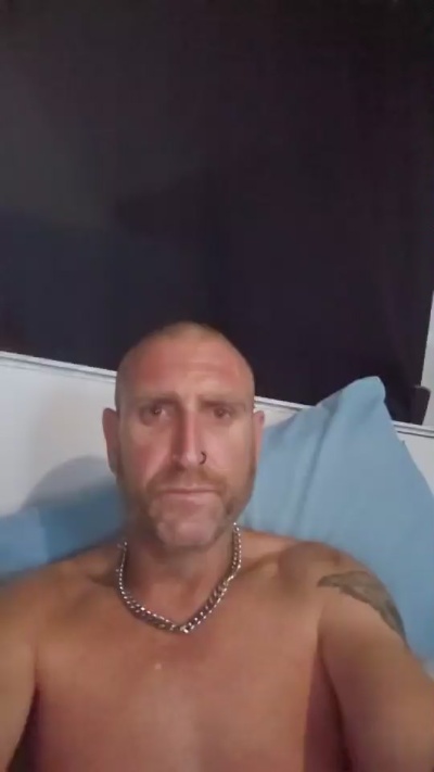 joshhyyy666 live cam on Cam4