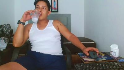 jostinntt live cam on Cam4
