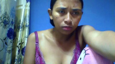 jouannah2 live cam on Cam4