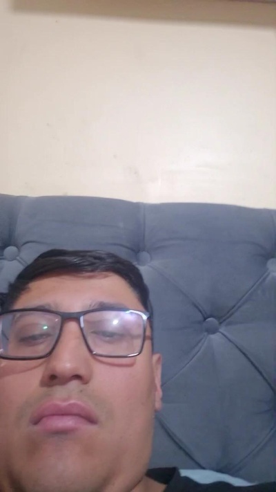 jovenhot243 live cam on Cam4