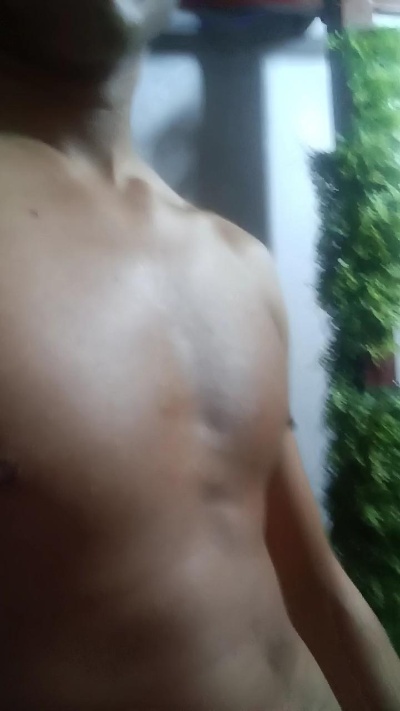 jovenvergonhot5 live cam on Cam4