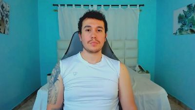 juan__jimenez live cam on Cam4