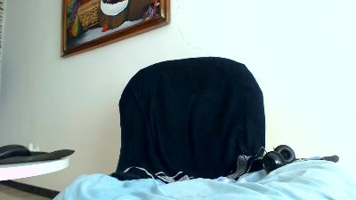 juanc010115 live cam on Cam4
