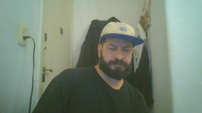 juanci_t live cam on Cam4
