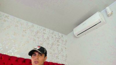 juanga_briel live cam on Cam4