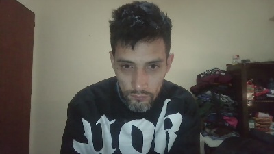 juanignacio19 live cam on Cam4
