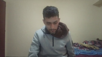 juanignacio19 live cam on Cam4