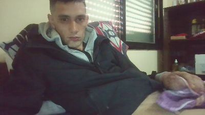 juanignacio19 live cam on Cam4
