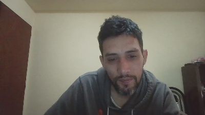 juanignacio19 live cam on Cam4