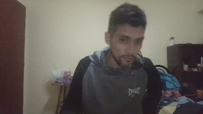 juanignacio19 live cam on Cam4