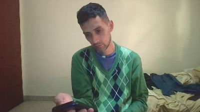 juanignacio19 live cam on Cam4