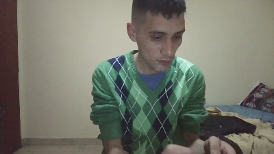 juanignacio19 live cam on Cam4