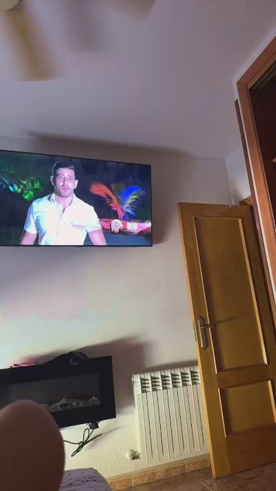 juanjo4 live cam on Cam4