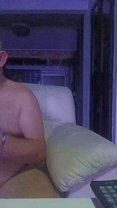 juanma33sm4 live cam on Cam4