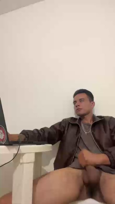 juanpa_123 live cam on Cam4