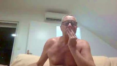 juantobanana live cam on Cam4