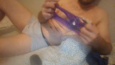 jugueton99 live cam on Cam4