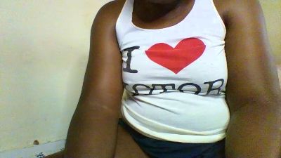 juicy_bella live cam on Cam4